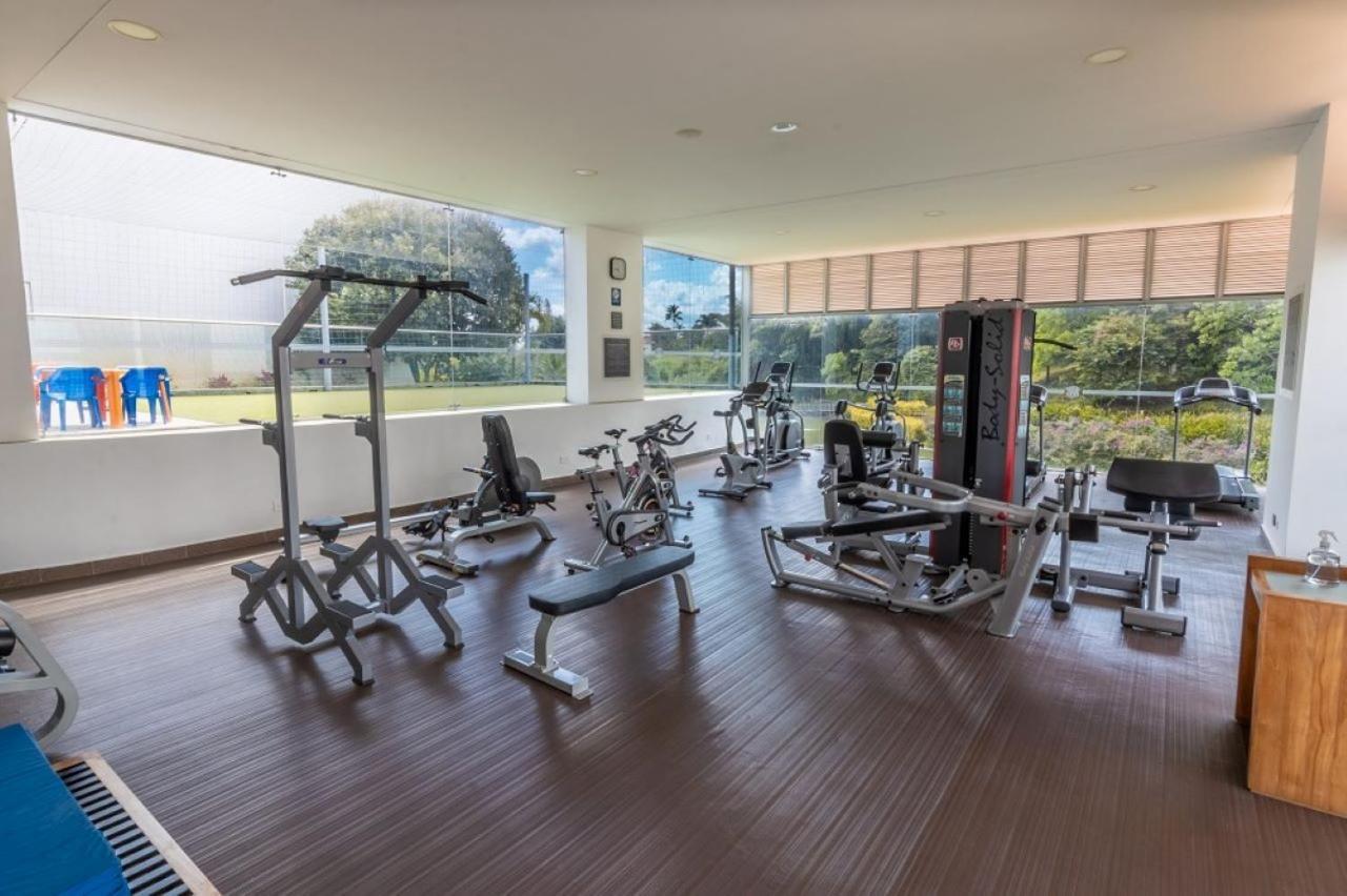 Sonesta Hotel Pereira Cerritos Exterior photo The gym at the hotel